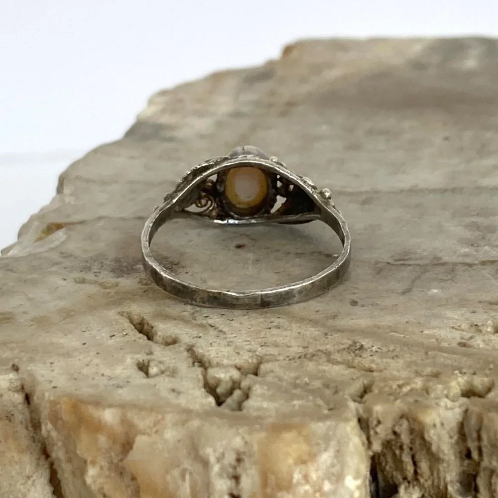 Sterling Silver 925 Southwest Style Oval Mother Of Pearl Feather Leaf Ring 6.5
